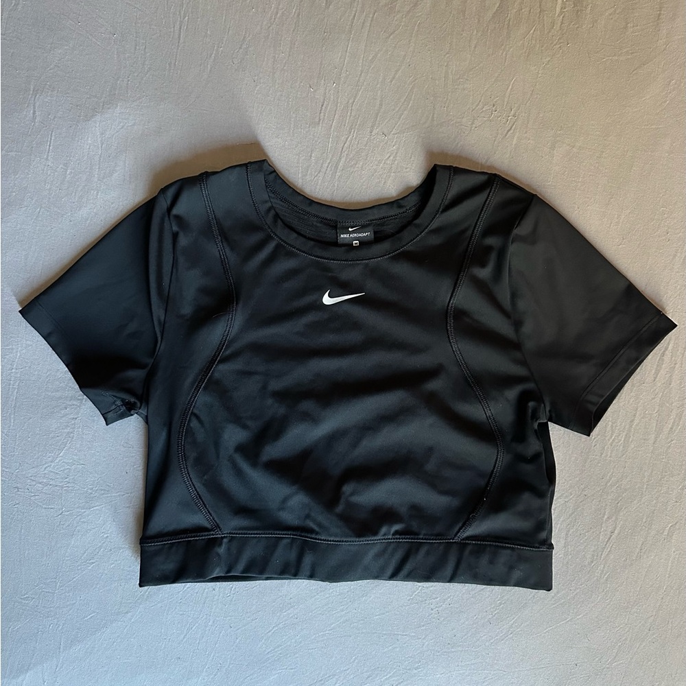 Nike Black Short-Sleeve Cropped Athletic Top